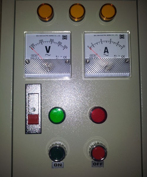 tủ điện điều khiển máy bơm